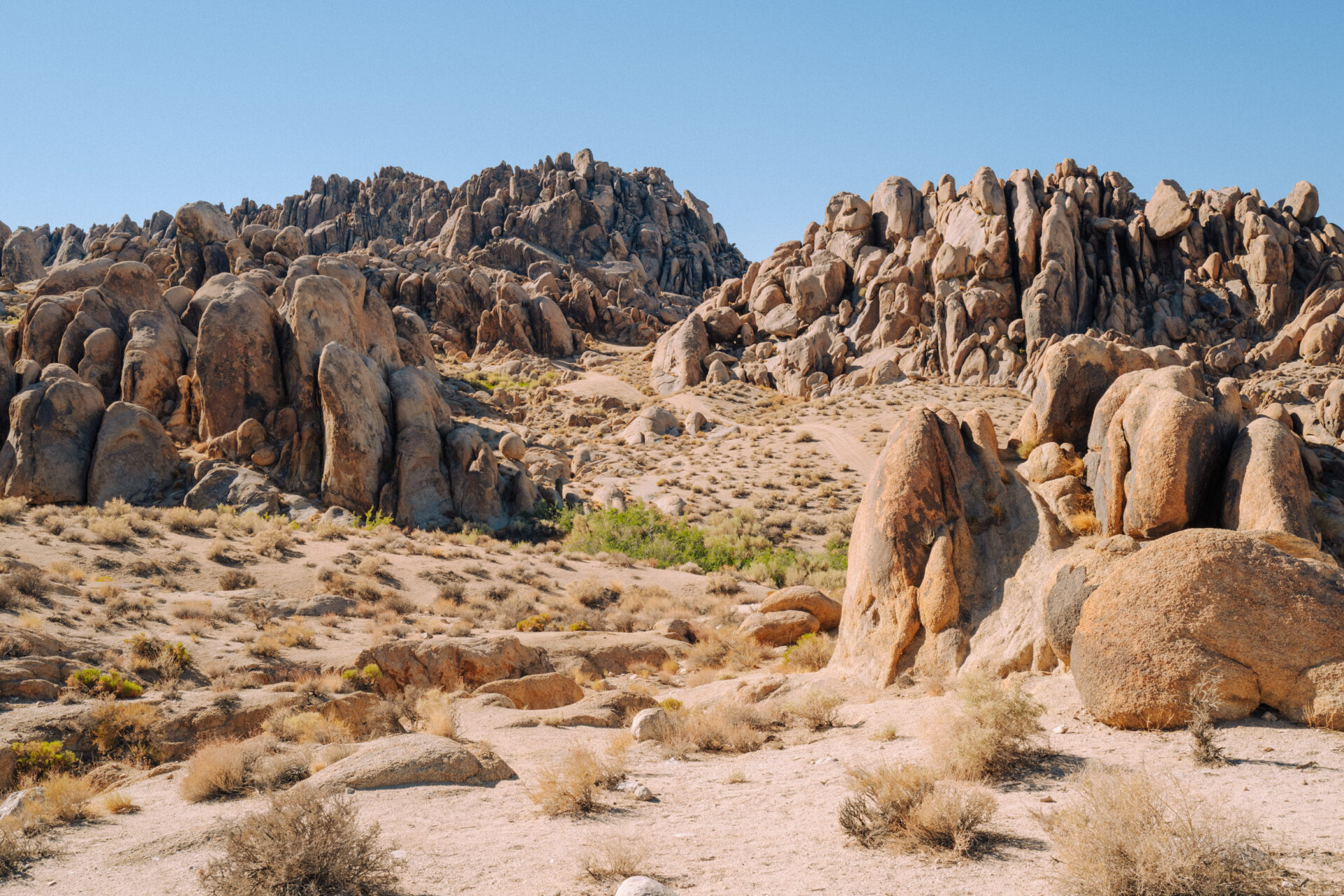 Alabama Hills, California during the day